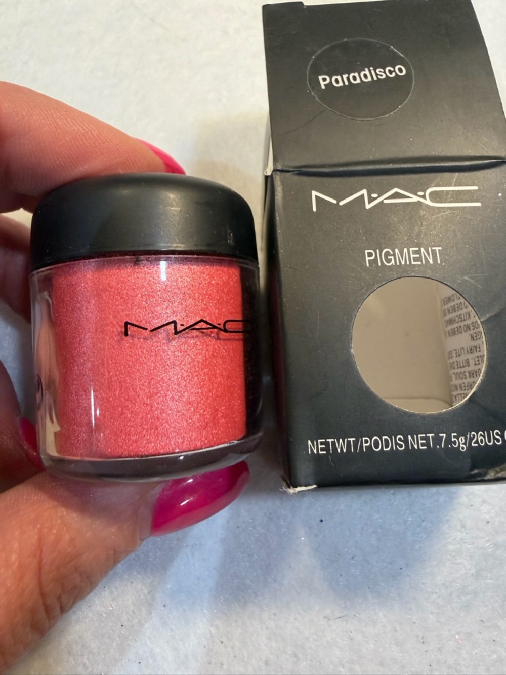MAC Cosmetics Pigment in Paradisco - New